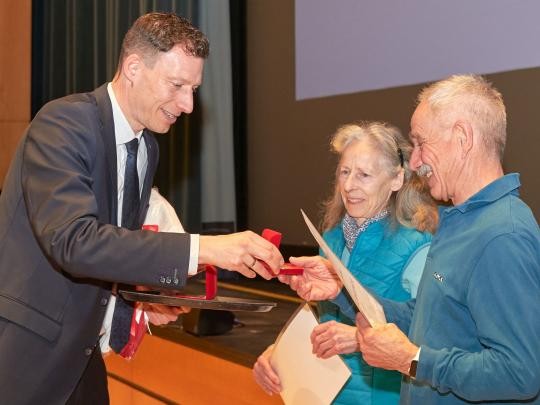 OBSE9838 Elke Obser- Sportlerehrung 2025