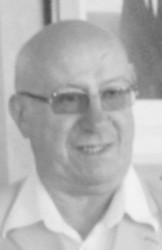 Porträtfoto des verstorbenen Charles Reydellet in Schwarzweiß